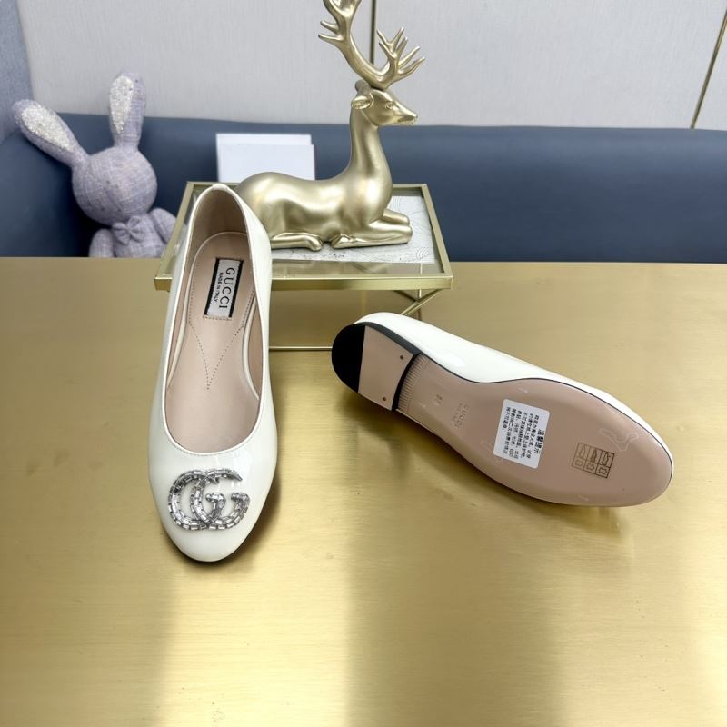 Gucci Flat Shoes